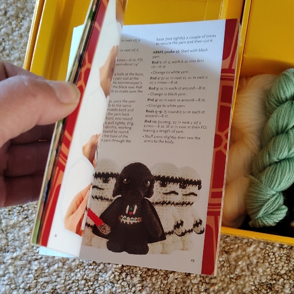 Star Wars Crochet Kit - Yoda & Stormtrooper - Picture 8 of 12
